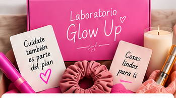 Caja rosa Laboratorio Glow Up con vela, scrunchie, labial y tarjetas